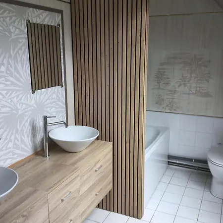 Maison 1er Etage 6kms Stade Pierre Mauroy 4 Personnes